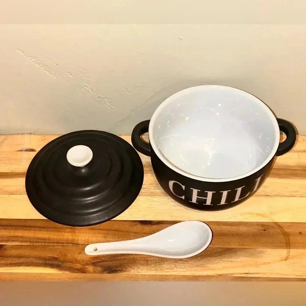 Ceramic Chili Pot with Lid and Spoon. Black and White. Holds 24 oz. Brand New!! - Picture 8 of 9